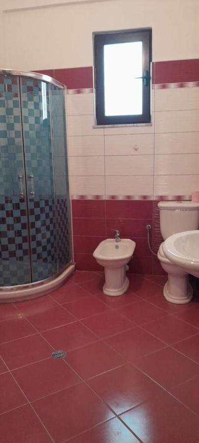 Casa Intera La Paghi Come Una Camera The Home With The Price Of A Room Dıraç Dış mekan fotoğraf