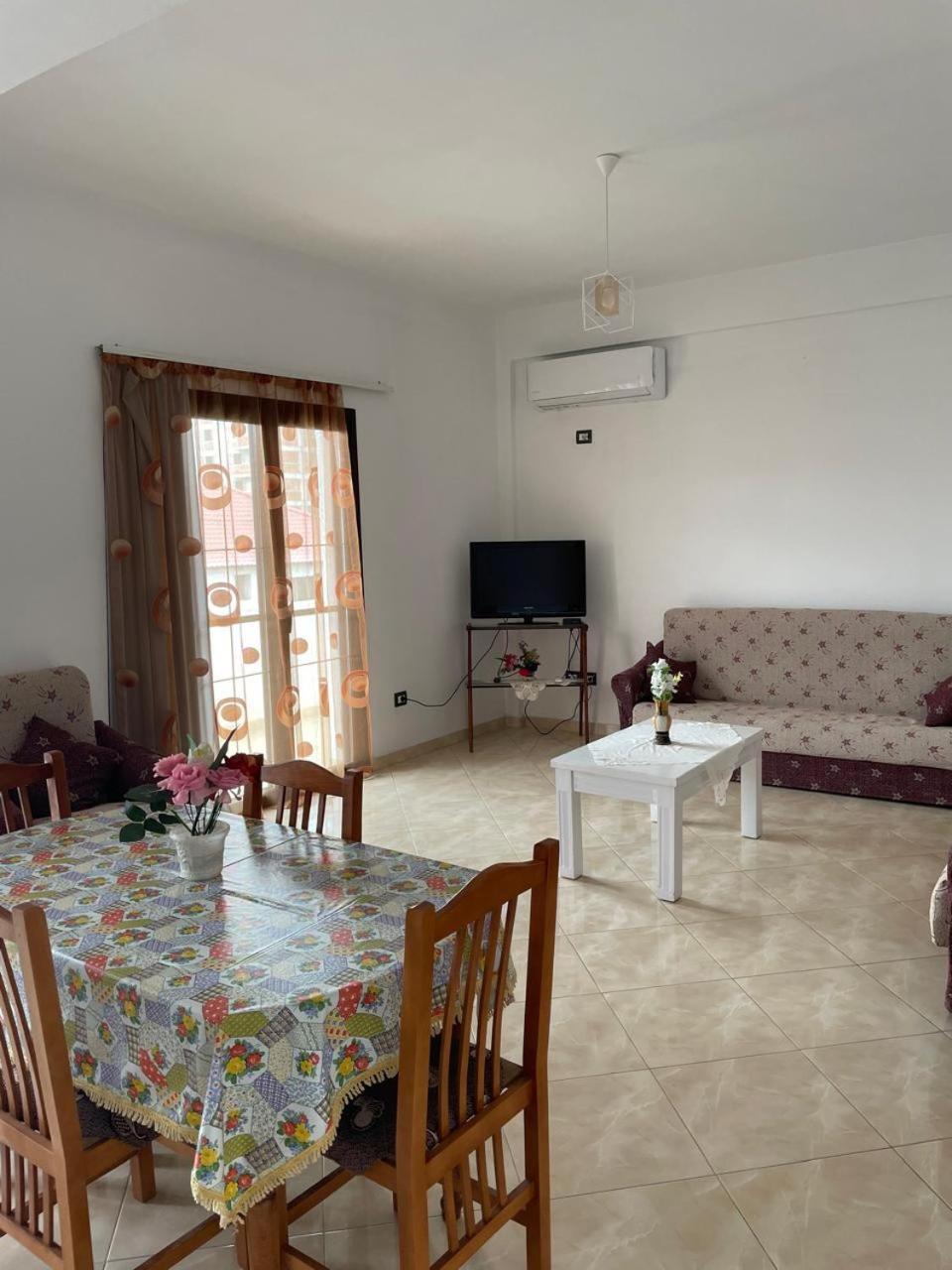 Casa Intera La Paghi Come Una Camera The Home With The Price Of A Room Dıraç Dış mekan fotoğraf